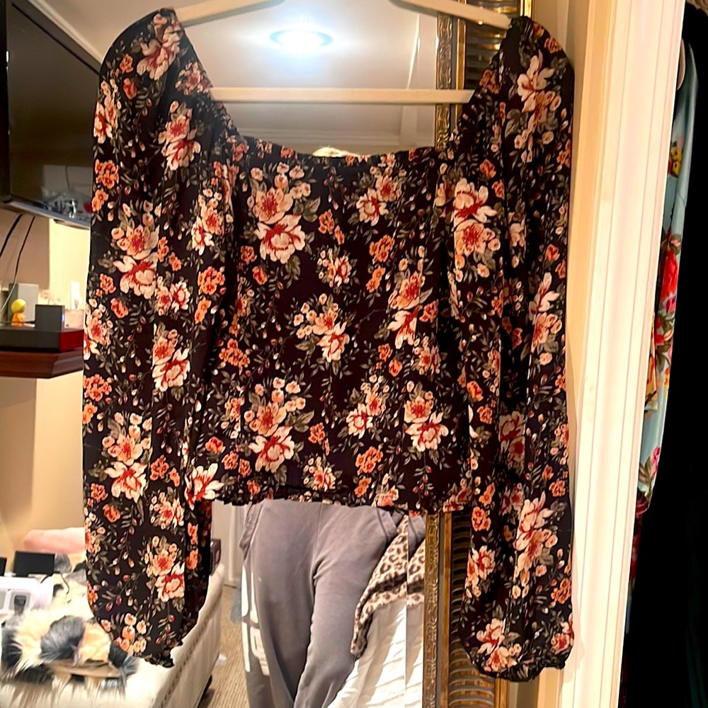 Abercrombie and Fitch Brand new, never worn without tags top